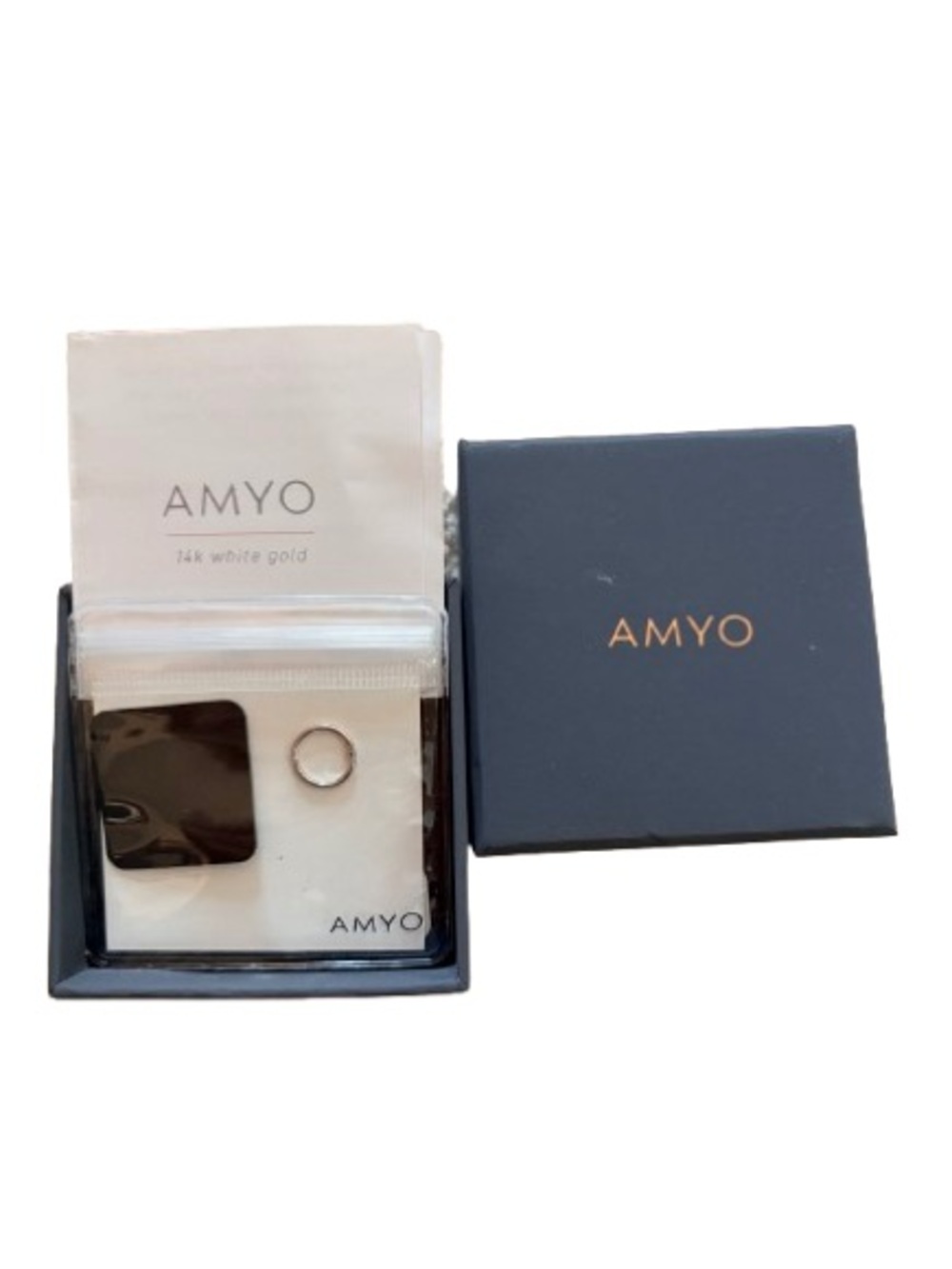 NEW Amyo 14K White Gold Seamless Clicker Hoop (Single) 8mm